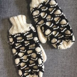 Artisan Hand-knit Mittens